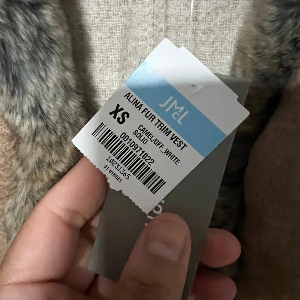 NWT J. McLaughlin Alina Cashmere Fur Trim Vest Reversible Size XS - Picture 3 of 11